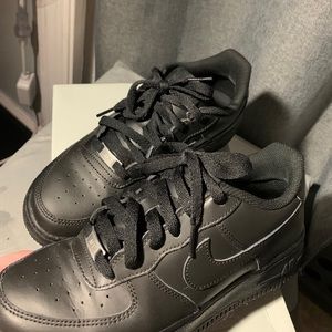 Black Air Force 1 6.5Y (gs)